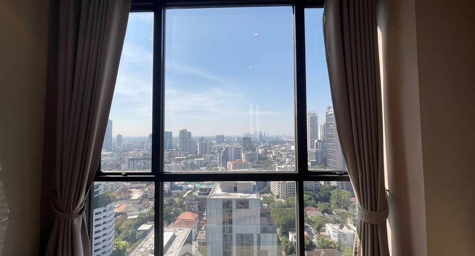 À vendre 2 chambres condo à Khlong Toei, Bangkok