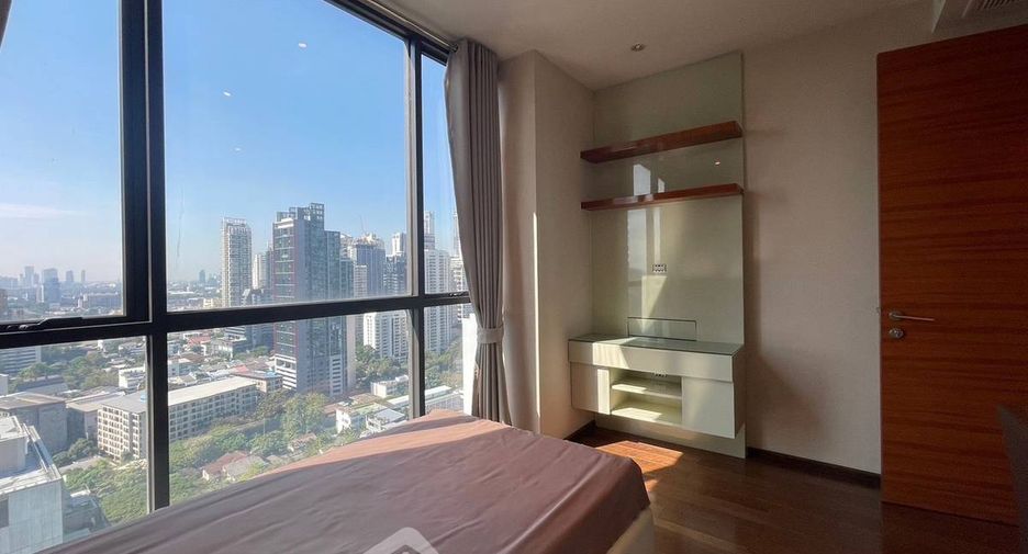 À vendre 2 chambres condo à Khlong Toei, Bangkok