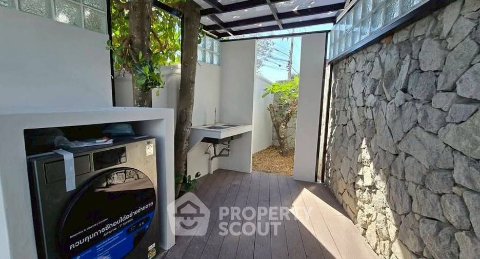 For sale 4 ベッドルーム villa in Jomtien, Pattaya