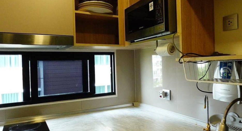 For sale 1 bed condo in Wang Thonglang, Bangkok