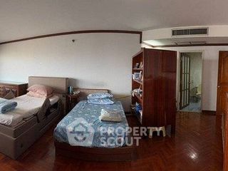 For sale 2 bedrooms condo in Bang Phlat, Bangkok