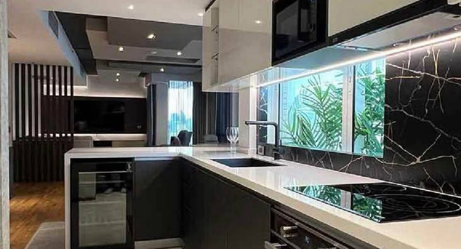 For sale 2 bedrooms condo in Pathum Wan, Bangkok