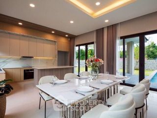 For sale 3 bedrooms villa in Bang Lamung, Chonburi