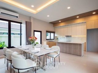 For sale 3 bedrooms villa in Bang Lamung, Chonburi