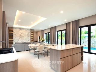 For sale 3 bedrooms villa in Bang Lamung, Chonburi