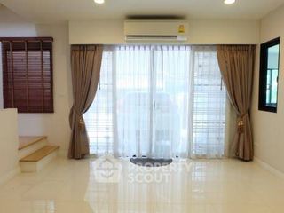 For sale 4 bedrooms townhouse in Chom Thong, Bangkok