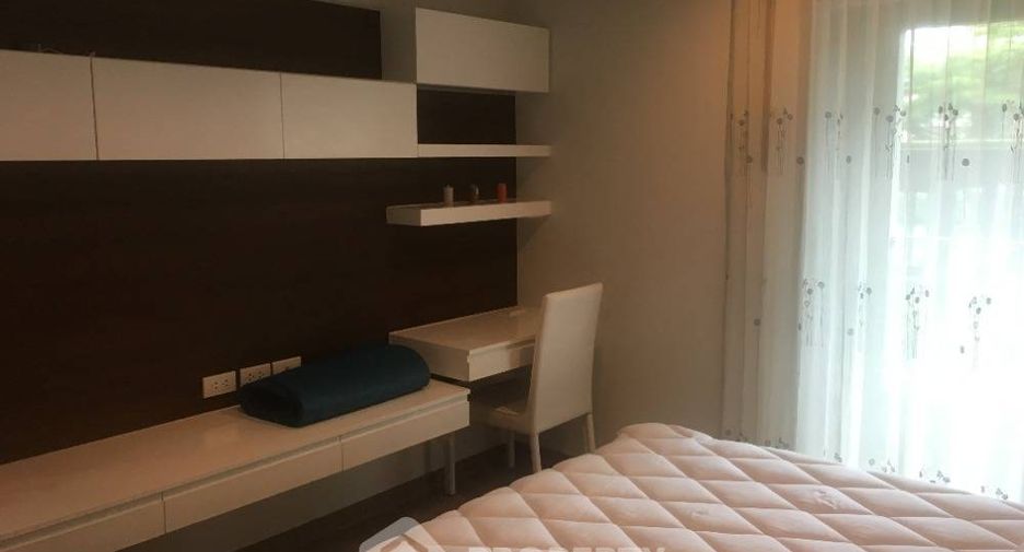 For sale 1 bed condo in Khlong Toei, Bangkok