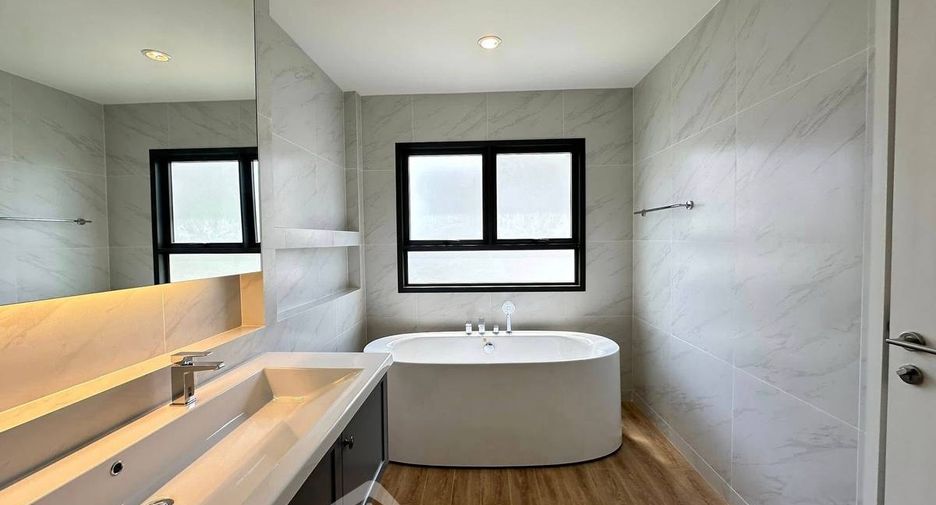 For rent and for sale 5 bedrooms house in Bang Phli, Samut Prakan
