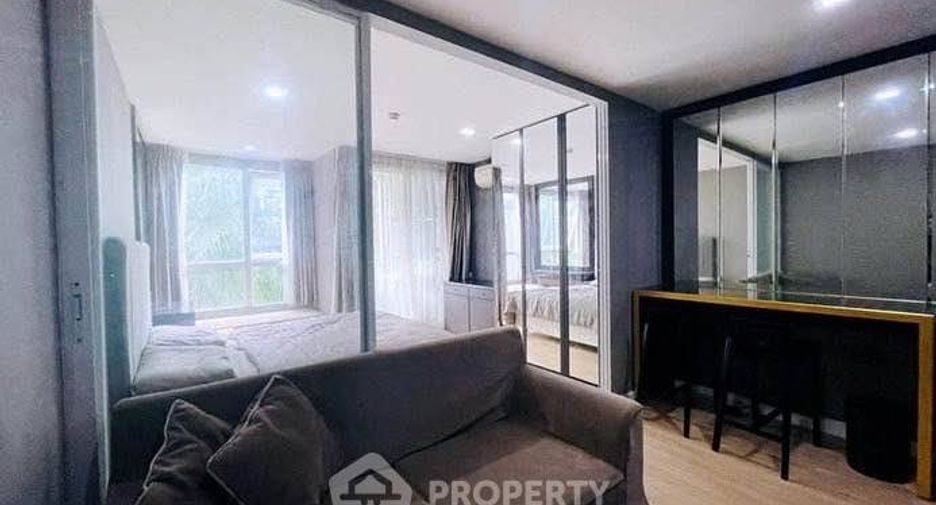For sale 1 bed condo in Phra Khanong, Bangkok