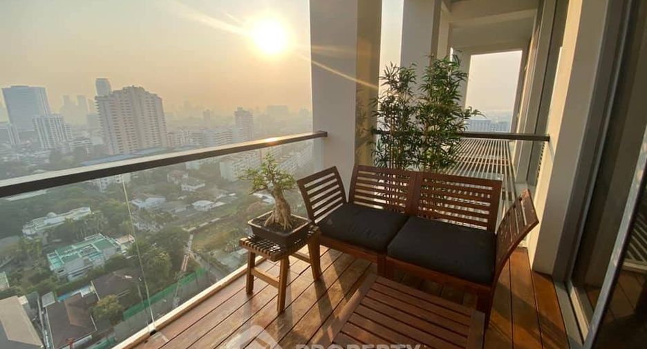 For sale 1 bed condo in Sathon, Bangkok