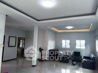 Casa en venta de 4 habitaciones en Khlong Sam Wa, Bangkok