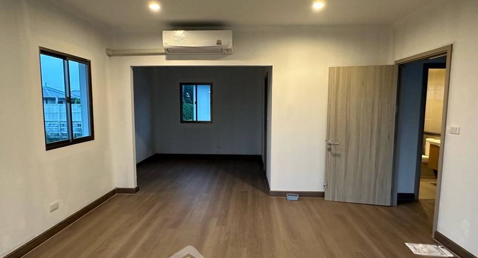 Haus zum Kauf mit 4 Zimmer in Saphan Sung, Bangkok