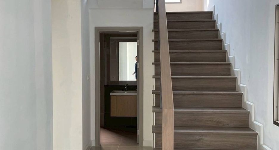 Haus zum Kauf mit 4 Zimmer in Saphan Sung, Bangkok