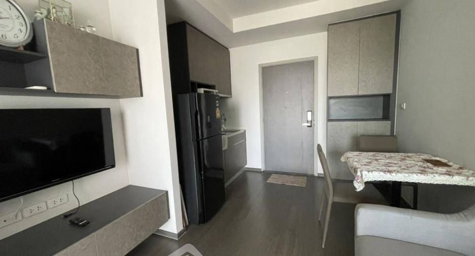 For sale 1 bed condo in Phaya Thai, Bangkok