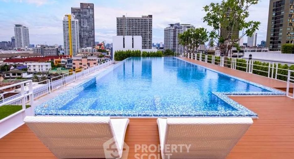 For sale 2 bedrooms condo in Chatuchak, Bangkok