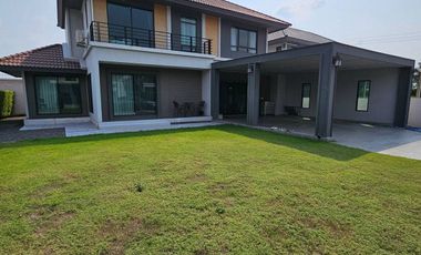 For sale 4 bedrooms house in Sai Mai, Bangkok