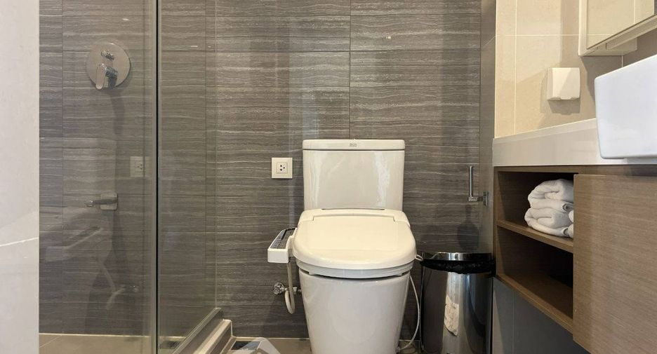 For sale 1 bed condo in Si Racha, Chonburi