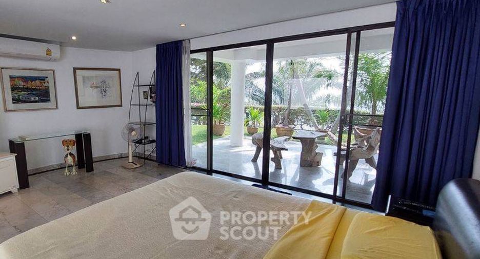 For sale 3 bedrooms apartment in North Pattaya, Pattaya