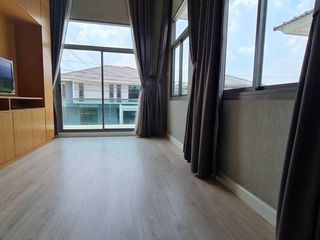 For sale 4 bedrooms house in Lat Krabang, Bangkok