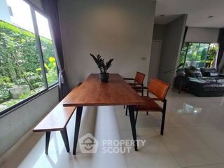 For sale 4 bedrooms house in Lat Krabang, Bangkok