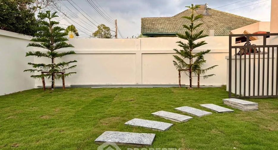 For sale 3 bedrooms house in East Pattaya, Pattaya