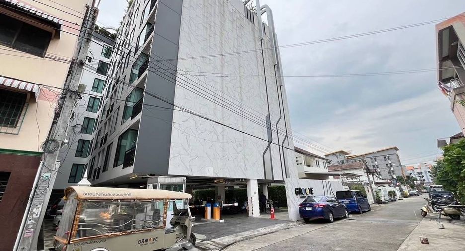 For sale 2 bedrooms condo in Din Daeng, Bangkok
