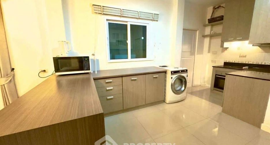 For sale 3 bedrooms house in East Pattaya, Pattaya