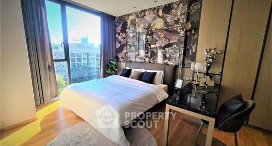 For sale 1 bed condo in Khlong Toei, Bangkok