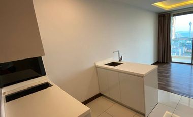 Wohnung zum Kauf mit 1 Zimmer in Pratumnak, Pattaya