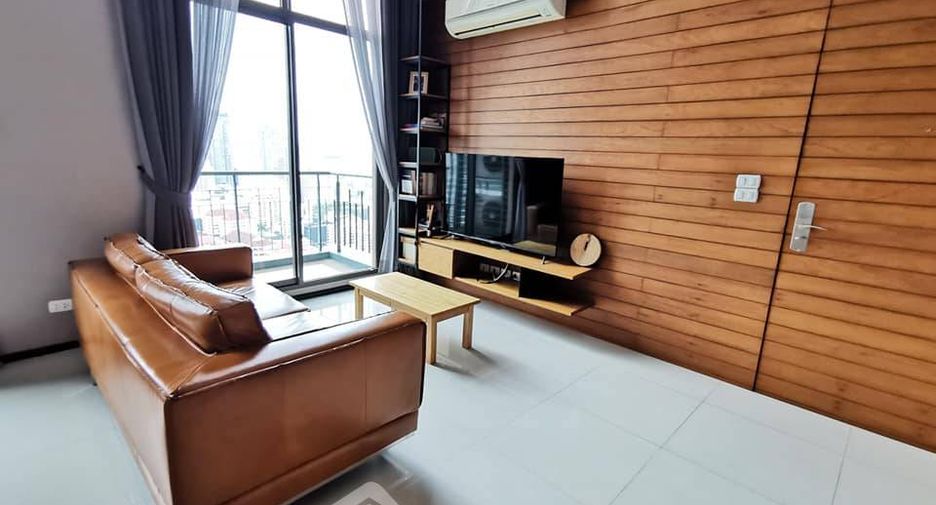 For sale 1 bed condo in Watthana, Bangkok