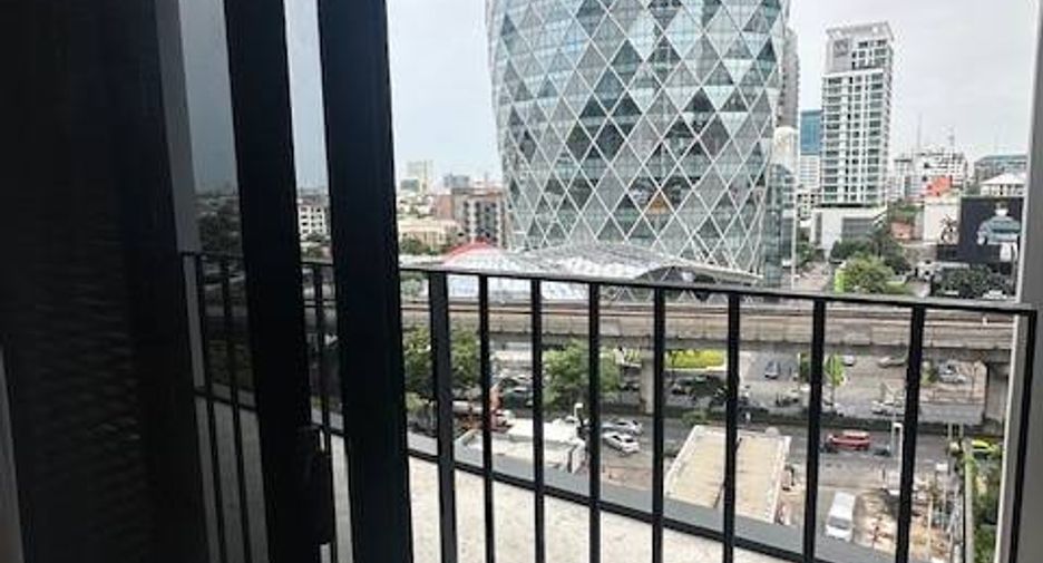For sale 1 bed condo in Phaya Thai, Bangkok