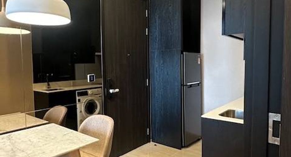 For sale 1 bed condo in Phaya Thai, Bangkok
