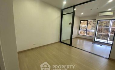 Wohnung zum Kauf mit 1 Zimmer in Khlong San, Bangkok