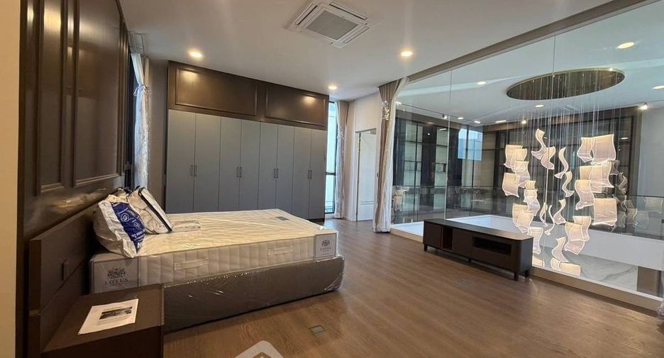 For rent and for sale 5 bedrooms house in Saphan Sung, Bangkok