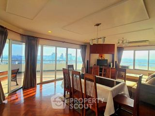 For sale 3 bedrooms condo in Bang Phlat, Bangkok
