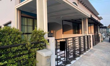 Reihenhaus zur Miete und zum Kauf mit 2 Zimmer in Lat Krabang, Bangkok