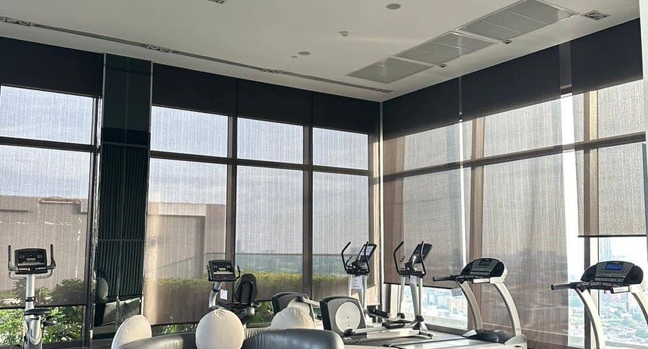For sale 1 bed condo in Khlong Toei, Bangkok