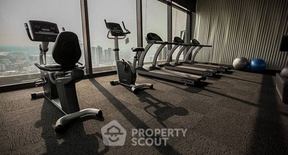 For sale 1 bed condo in Khlong Toei, Bangkok