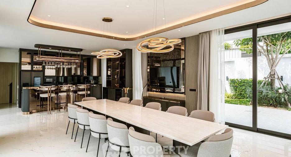 For rent and for sale 8 bedrooms villa in Jomtien, Pattaya