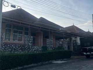 À louer et à vendre 3 chambres maison à Bang Lamung, Chonburi