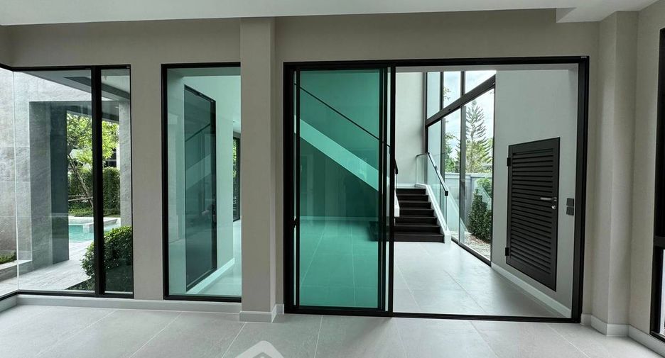 Casa en venta de 5 habitaciones en Saphan Sung, Bangkok
