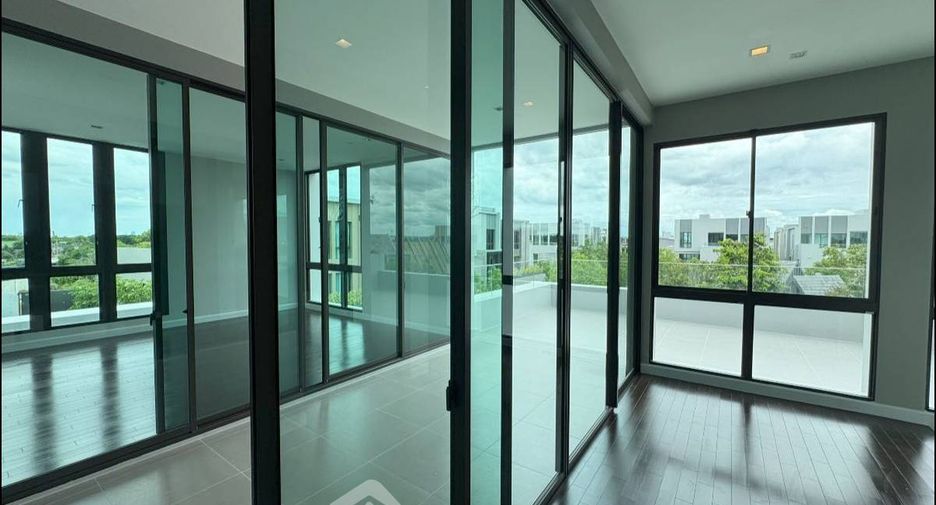 Casa en venta de 5 habitaciones en Saphan Sung, Bangkok