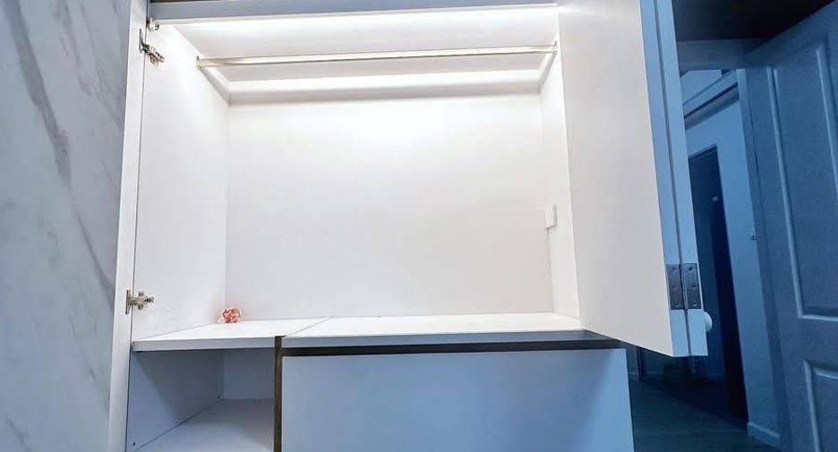 For sale 2 ベッドルーム condo in Phasi Charoen, Bangkok