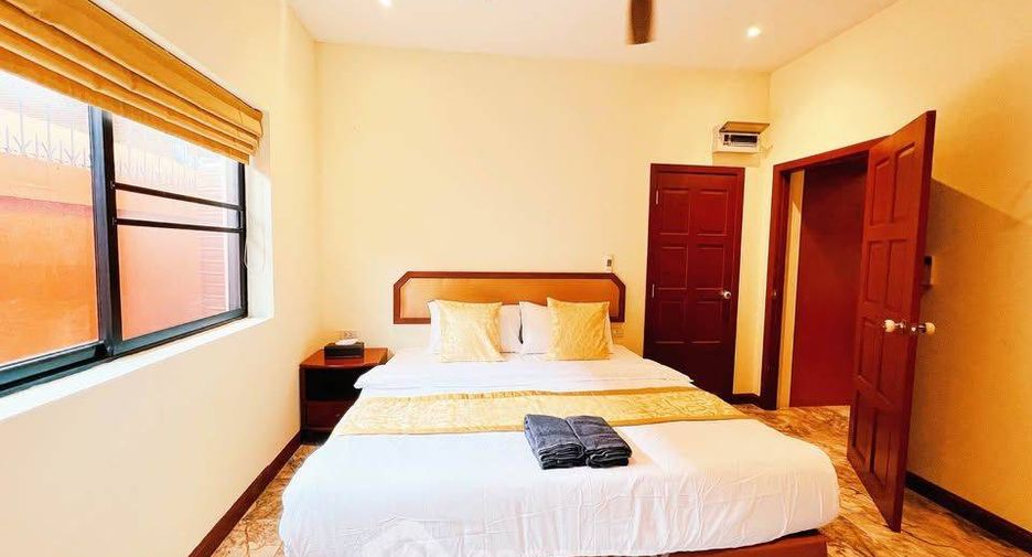 For sale 3 bedrooms villa in Jomtien, Pattaya