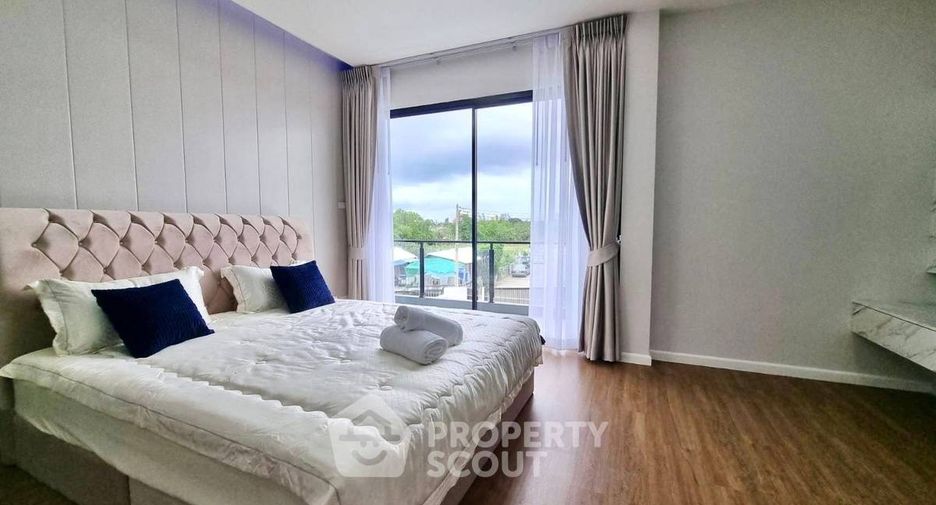 Villa en alquiler y en venta de 4 habitaciones en Jomtien, Pattaya