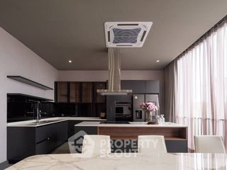 For sale 4 bedrooms villa in Don Mueang, Bangkok