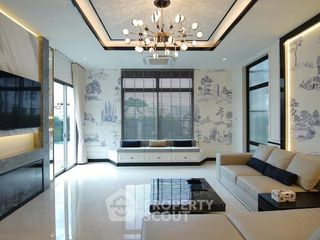 Haus zur Miete und zum Kauf mit 5 Zimmer in Lat Krabang, Bangkok