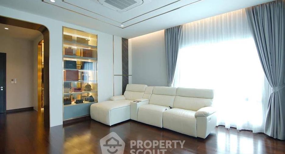 For rent and for sale 5 bedrooms house in Lat Krabang, Bangkok
