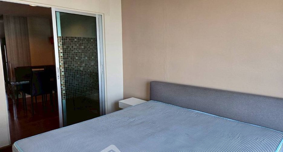 For sale 1 bed condo in Huai Khwang, Bangkok
