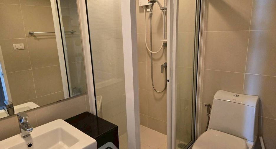 For sale 1 bed condo in Huai Khwang, Bangkok
